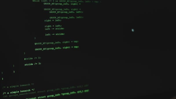 Zielony Tekst Monitorze Czarnego Ekranu Część Kodu Programu Jest Ładowana — Wideo stockowe