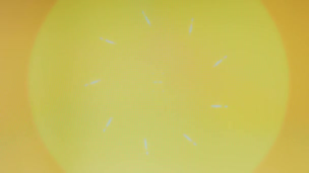 グラフィックイラスト付きの黄色い背景のオリンピックの碑文 スポーツコンセプト — ストック動画