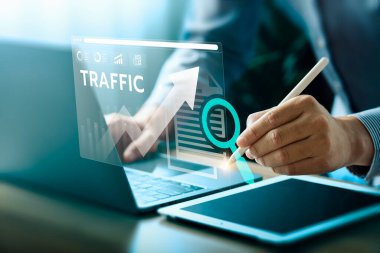 Web sitesi Trafiğini Dijital Pazarlama Stratejisi ile Artırın: İşadamları Teknoloji ve Yeniliğin Anahtar Sürücüleri Olduğu Bir Çağ 'da Dijital Teknolojiyi Analiz Etmek ve Performansı Geliştirmek İçin Kullandılar
