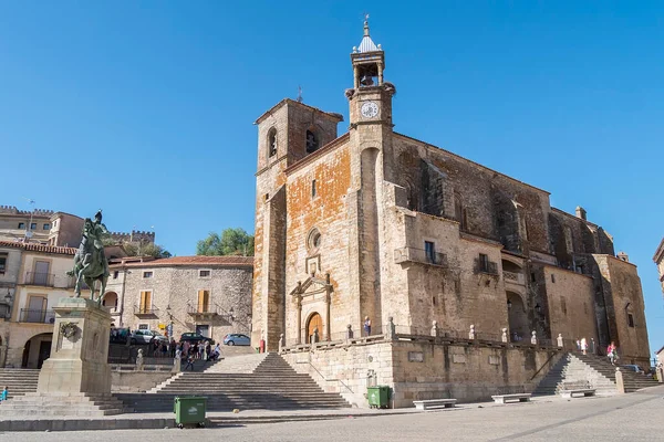 Πανοραμική Θέα Της Κεντρικής Πλατείας Trujillo Εκκλησία Του San Martin — Φωτογραφία Αρχείου