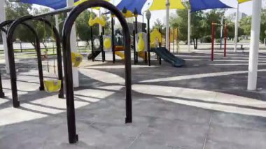 Parktaki oyun parkı