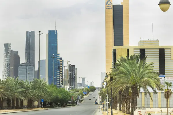 Suudi Arabistan 'ın Riyad kentindeki modern binalar