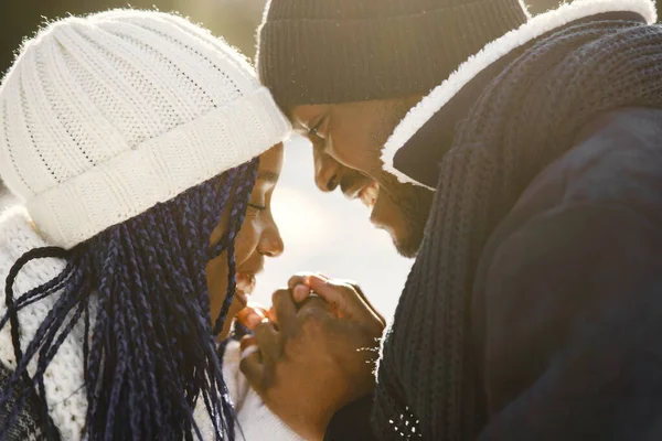 Die Menschen Gehen Nach Draußen Wintertag Afrikanisches Paar — Stockfoto