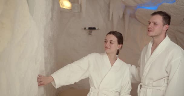 Young Couple Salt Inhalation Steam Room Relaxing Halotherapy — Stok video