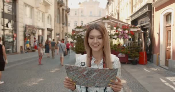 Adventurous Woman Navigating Topographic Map City Cheerful Girl Wanderer Trendy — Stock videók