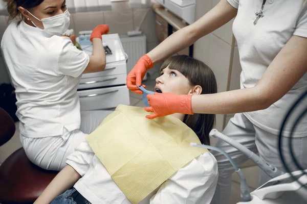 Woman Dental Chair Girl Examined Dentist Dentists Treat Girls Teeth — Zdjęcie stockowe
