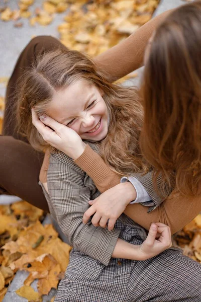 Young Woman Little Girl Autumn Forest Woman Hugging Her Daughter — Stock Photo, Image