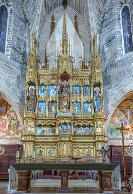 Alcudia, Mayorka 'daki Aziz James Kilisesi' nin dekorasyonu ve iç mimarisi.