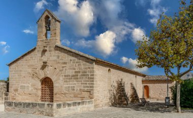 Alcudia 'daki yol kenarı şapeli.