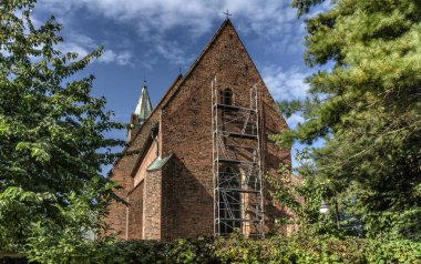 Tarihi anıt - Aziz James Kilisesi Maujowica Havarisi