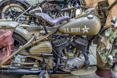 Eski model motosikletler otomotiv meraklıları arasında çok popülerdir.