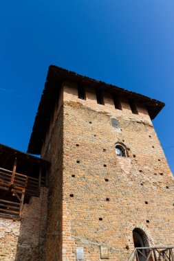 Sonbaharda Lutsk Kalesi Duvarı