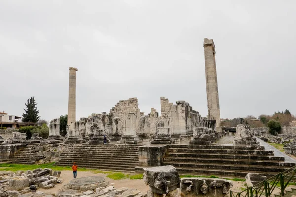 Türkiye Deki Didyma Harabelerini Ziyaret Eden Turistler Antik Dünyanın Büyük — Stok fotoğraf