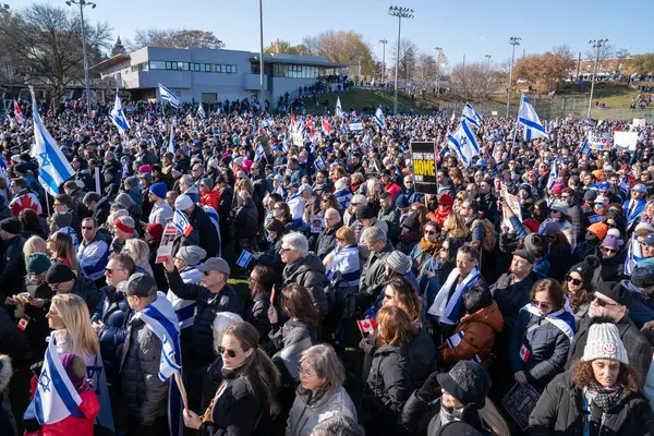 Uja United Jewish Appeal Solidarity Rally Hostages Toronto Novembre 2023 — Foto Stock