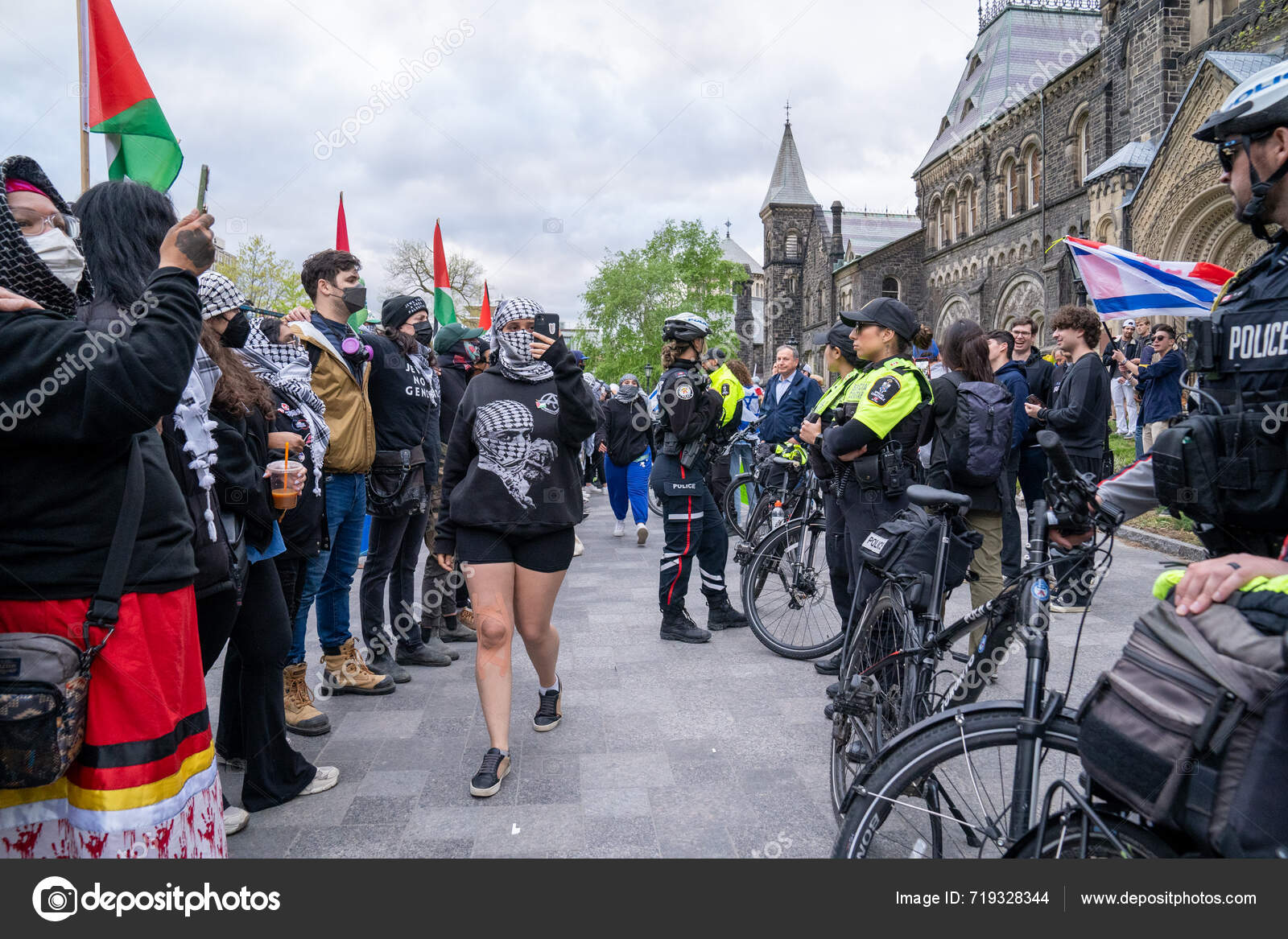 Canada Toronto May 8Th 2024 Pro Palestinian Protesters Passionately