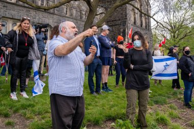 TORONONTO, ONTARIO, CANADA - 8 Mayıs 2024: Toronto Üniversitesi İsrail yandaşları