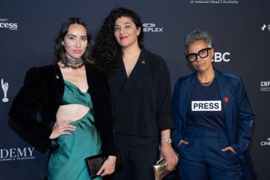 (Andria Wilson-Mirza, Michelle Mama, Fawzia Mirza CBC Yayın Merkezi 2024 Kanada Ekran Ödülleri 'ne katıldılar.. 
