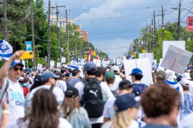 Toronto, Kanada - 9 Haziran 2024: UJA (Birleşik Yahudi Temyiz) İsrail için yürüyüş Toronto etkinliği 