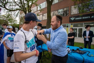 Toronto, Kanada - 9 Haziran 2024: UJA (Birleşik Yahudi Temyiz) İsrail için yürüyüş Toronto etkinliği 