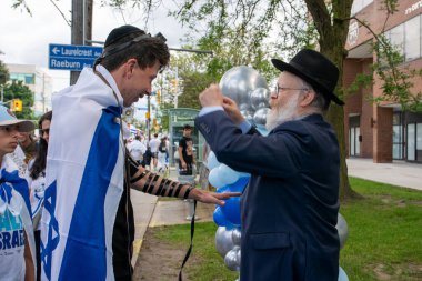 Toronto, Kanada - 9 Haziran 2024: UJA (Birleşik Yahudi Temyiz) İsrail için yürüyüş Toronto etkinliği 