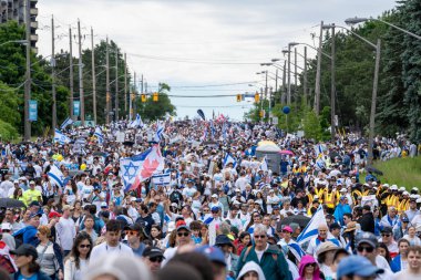 Toronto, Kanada - 9 Haziran 2024: UJA (Birleşik Yahudi Temyiz) İsrail için yürüyüş Toronto etkinliği 