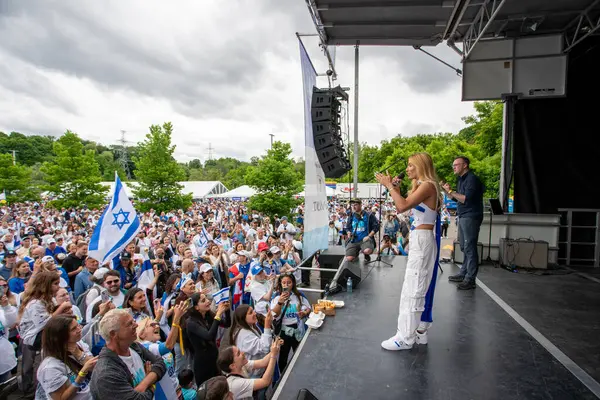 stock image Toronto, Canada - June 9, 2024: singer Montana Tucker performing at UJA (United Jewish Appeal) Walk for Israel, Toronto event 