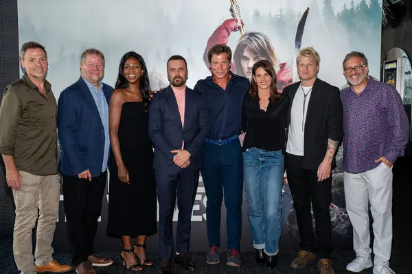 Toronto, Kanada - 31 Ağustos 2024: Thomas Vencelides, Tom Walden, Enuka Okuma, Joris Jarsky, Damon Runyan, Missy Peregrym, Adam MacDonald, Eric Birnberg Scotiabank Tiyatrosundaki Out Come The Wolves gösterimine katıldı