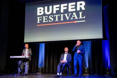 (L 'den R' ye Dan August Rigo, Taha Khan, Tim Chantarangsu