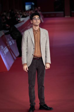 Roma, İtalya - 22 Ekim 2022: Valerio Lundini 17. Roma Film Festivali 'nde 
