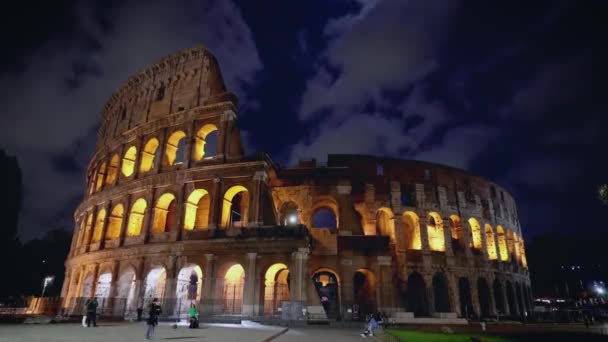 Coliseu Noite Hiperlapso Coliseu Iluminado Noite — Vídeo de Stock