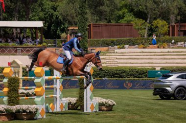 Roma, İtalya. 27 Mayıs 2023. Nicola Philippaerts (BEL) 90 CSIO ROMA 2023, CSIO5 Uluslar Kupası - 1.55m - 110.000 EUR - LORO PIANA TROPHY, Roma, İtalya Piazza di Siena 'da.