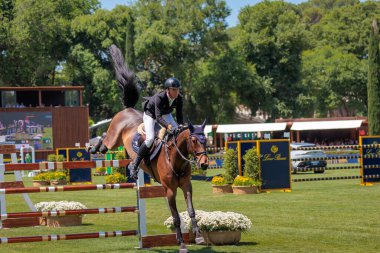 Roma, İtalya. 27 Mayıs 2023. Niklaus Schurtenbenger (SUI) 90 CSIO ROMA 2023, CSIO5 Uluslar Kupası - 1.55 - 110.000 EUR - LORO PIANA TROPHY, Roma, İtalya Piazza di Siena 'da.