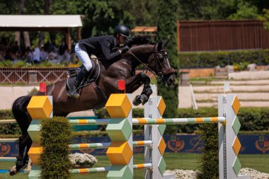 Roma, İtalya. 27 Mayıs 2023. Kevin Jochems (NED) 90 CSIO ROMA 2023, CSIO5 Uluslar Kupası - 1.55 m - 110.000 EUR - LORO PIANA TROPHY, Roma, İtalya Piazza di Siena 'da.