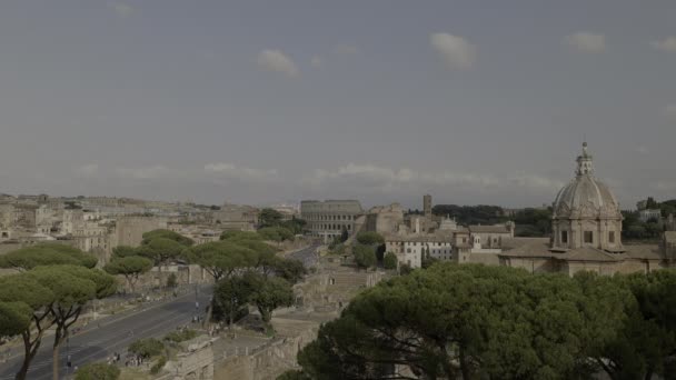 Вид Археологический Парк Колизей Римским Форумом Справа Купол Церкви Санти — стоковое видео