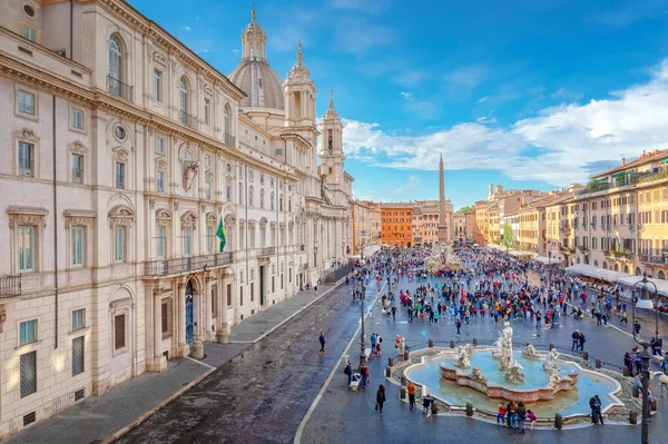 Пьяцца Навона Знаменитая Площадь Рима Ориентир Каждого Туриста Посещающего Итальянскую Стоковое Фото