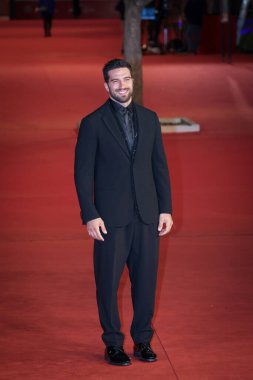 Roma, İtalya - 22 Ekim 2023: Alvise Rigo, Oditoryum Parco della Musica 'da düzenlenen 2023 Roma Film Festivali' nde kırmızı halıya katıldı..