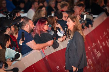 Roma, İtalya - 22 Ekim 2023: Justine Triet, Oditoryum Parco della Musica 'da düzenlenen 2023 Roma Film Festivali' nde kırmızı halıya katıldı..