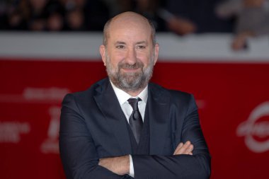Roma, İtalya - 25 Ekim: Antonio Albanese, 18. Roma Film Festivali sırasında Auditorium Parco Della Musica 'da kırmızı halıya katıldı.