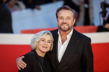 Roma, İtalya, 27 Ekim 2023: Christian De Sica ve Silvia Verdone, Parco della Musica Oditoryumu 'ndaki 18. Roma Film Festivali' nde limoni d 'inverno için kırmızı halıya katıldılar..