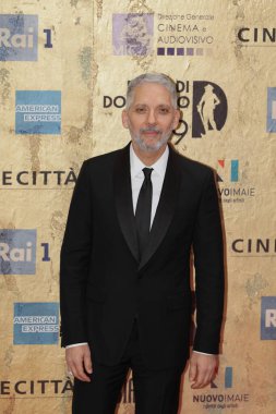 Roma, İtalya - 3 Mayıs 2024: Beppe Fiorello, İtalya 'da Cinecitta Stüdyoları' nda düzenlenen David di Donatello 2024 ödül törenine katıldı..