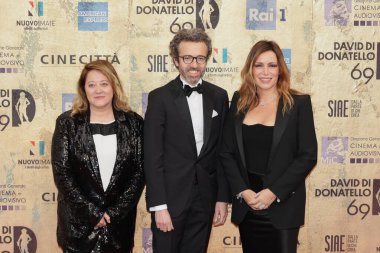 Roma, İtalya - 3 Mayıs 2024: Roma, İtalya 'da Sinema Stüdyoları' nda 2024 David di Donatello ödül töreninin kahramanları.
