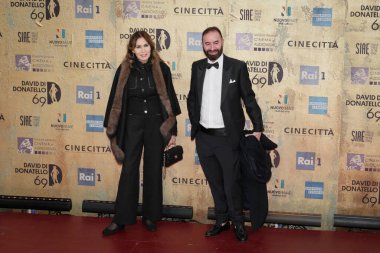 Roma, İtalya - 3 Mayıs 2024: Roma, İtalya 'da Sinema Stüdyoları' nda 2024 David di Donatello ödül töreninin kahramanları.