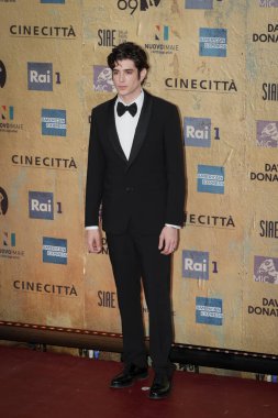 Roma, İtalya - 3 Mayıs 2024: Nicolas Maupas, İtalya 'daki Cinecitta Stüdyoları' nda düzenlenen David di Donatello 2024 ödül törenine katıldı..