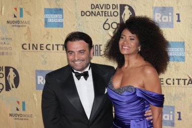 Roma, İtalya - 3 Mayıs 2024: Denny Mendez, İtalya 'daki Cinecitta Stüdyoları' nda düzenlenen David di Donatello 2024 ödül törenine katıldı..