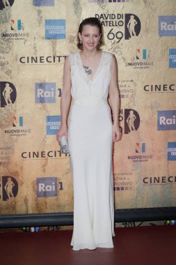 Roma, İtalya - 3 Mayıs 2024: Yile Vianello, İtalya 'daki Cinecitta Stüdyoları' nda düzenlenen David di Donatello 2024 ödül törenine katıldı..