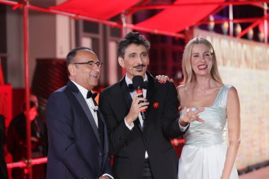 Roma, İtalya - 3 Mayıs 2024: Roma, İtalya 'da Sinemada David di Donatello ödül töreninin kırmızı halı kahramanları.