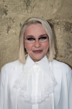 Roma, İtalya - 3 Mayıs 2024: Gloria Guida, İtalya 'daki Cinecitta Studios' ta düzenlenen David di Donatello 2024 ödül törenine katıldı..