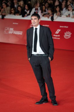 Roma, İtalya - 16 Ekim 2024: Nicola Fratoianni, Parco Della Musica Konser Salonu 'ndaki 19. Roma Film Festivali sırasında 