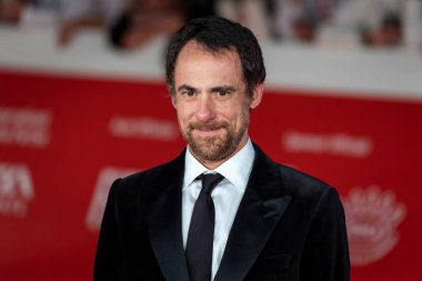Roma, İtalya - 16 Ekim 2024: Elio Germano, Parco Della Musica Konser Salonu 'ndaki 19. Roma Film Festivali sırasında 