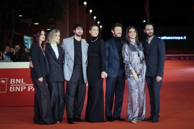 Roma, İtalya - 22 Ekim - Valentina Cervi, Greta Scarano, Massimiliano Caiazzo, Anna Foglietta, Andrea Bosca, Donatella Finocchiaro ve Alessio Vassallo, 19. Roma Film Festivali 'nde düzenlenen 
